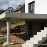 Terrasse sur pilotis en béton : avantages, prix et conseils d’installation